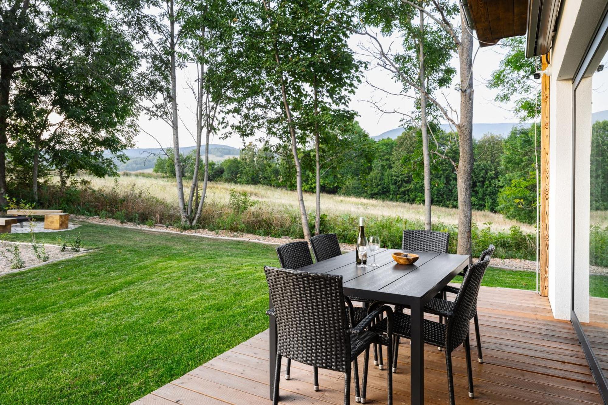 Vila Roubenka "Tam Kde Lisky Davaji Dobrou Noc" Černý Důl Exteriér fotografie